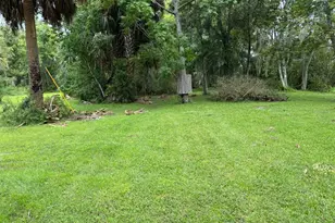 6001 Bird Island Dr, Lady Lake, FL 32159 - Photo 23