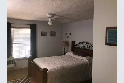 136 S Commercial Street, Coleman, FL 33521 - Photo 9