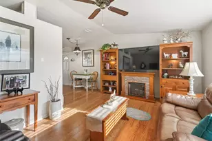 2376 Cr 444, Lake Panasoffkee, FL 33538 - Photo 13