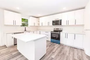 2399 Cr 423, Lake Panasoffkee, FL 33538 - Photo 9