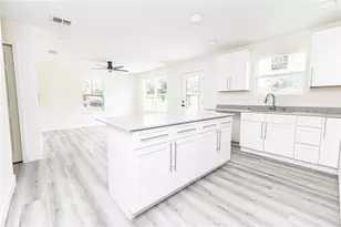 2399 Cr 423, Lake Panasoffkee, FL 33538 - Photo 9