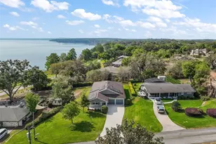 137 E Palmetto Ave, Howey in the Hills, FL 34737 - Photo 29