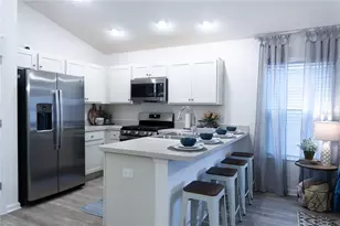 1914 Hux Ct, The Villages, FL 34762 - Photo 5