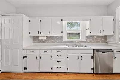 57 N Orange Avenue, Umatilla, FL 32784 - Photo 19