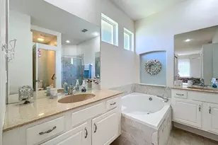 13319 Via Roma Cir, Clermont, FL 34711 - Photo 17