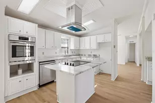 603 Robin Ln, Wildwood, FL 34785 - Photo 11