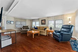 1113 Shawn Ct, Tavares, FL 32778 - Photo 7