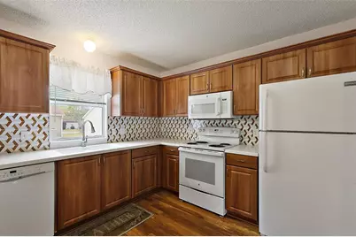 518 Alcazar Court, The Villages, FL 32159 - Photo 5