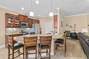 105 Cupania Ct, Groveland, FL 34736 - Photo 7