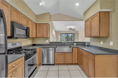 8167 Bridgeport Bay Circle, Mount Dora, FL 32757 - Photo 7