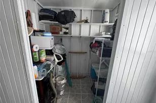 211 Southwinds Dr, Sarasota, FL 34231 - Photo 13