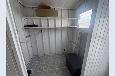 211 Southwinds Drive, Sarasota, FL 34231 - Photo 17