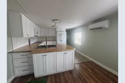 211 Southwinds Drive, Sarasota, FL 34231 - Photo 9