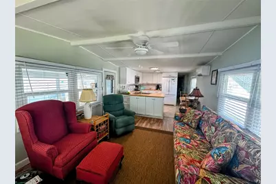 211 Southwinds Drive, Sarasota, FL 34231 - Photo 5