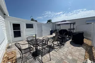 211 Southwinds Dr, Sarasota, FL 34231 - Photo 3