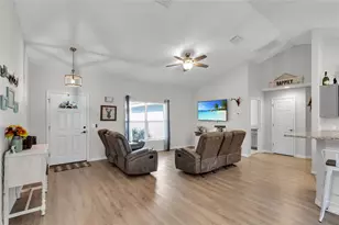 8635 SE 156th St, Summerfield, FL 34491 - Photo 5