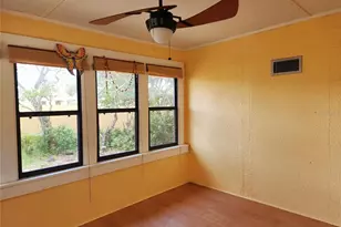 308 Sunnyside Dr, Leesburg, FL 34748 - Photo 25