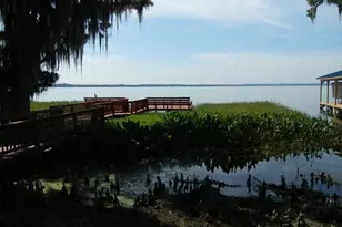 3001 Lake Huron Ln, Tavares, FL 32778 - Photo 75