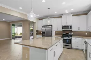 2602 Stargrass Cir, Clermont, FL 34715 - Photo 9