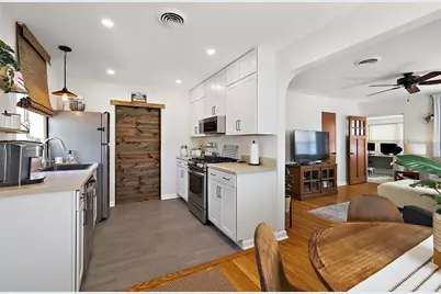 30 E Key Avenue, Eustis, FL 32726 - Photo 9