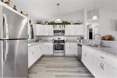 12200 S Gladiolus Point, Floral City, FL 34436 - Photo 11