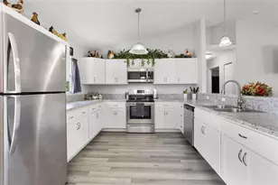 12200 S Gladiolus Point, Floral City, FL 34436 - Photo 11