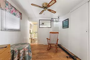 11750 Hickory Ln, Tavares, FL 32778 - Photo 19