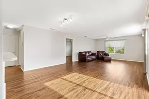 2317 Whisper St, The Villages, FL 32162 - Photo 7