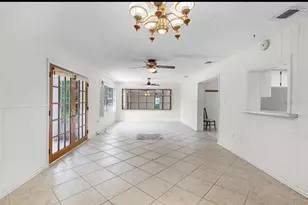 11812 Watts Ct, Tavares, FL 32778 - Photo 11