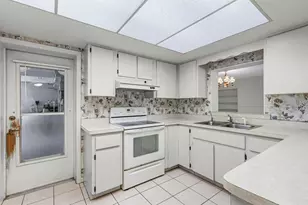 11812 Watts Ct, Tavares, FL 32778 - Photo 7