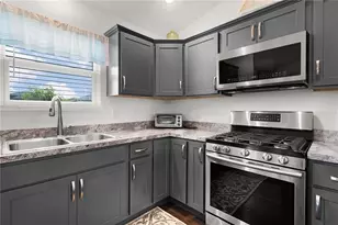 1721 Germakian Ln, The Villages, FL 32163 - Photo 15