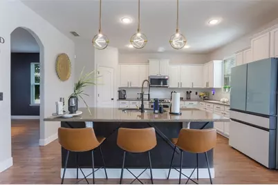 637 Neptune Drive, Groveland, FL 34736 - Photo 7