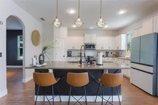 637 Neptune Dr, Groveland, FL 34736 - Photo 7