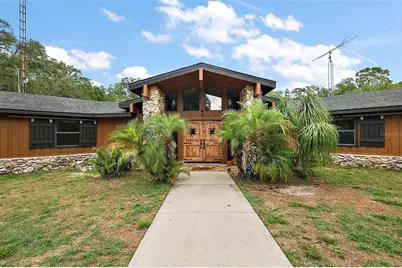 672 E Belt Avenue, Bushnell, FL 33513 - Photo 1