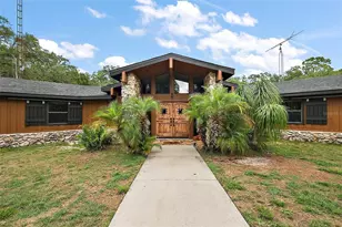 672 E Belt Ave, Bushnell, FL 33513 - Photo 1