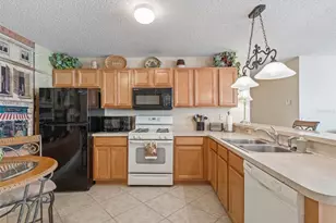 1199 Mathews Ln, The Villages, FL 32162 - Photo 11