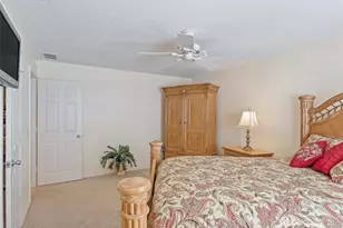 1199 Mathews Ln, The Villages, FL 32162 - Photo 15