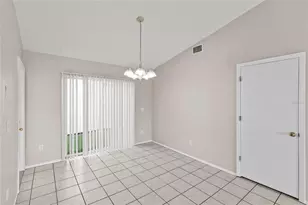 1726 Tropical Ct, Tavares, FL 32778 - Photo 9