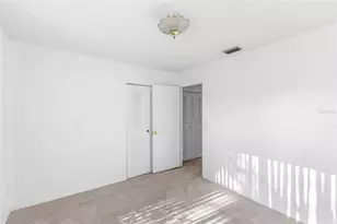 1726 Tropical Ct, Tavares, FL 32778 - Photo 23