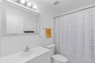 1726 Tropical Ct, Tavares, FL 32778 - Photo 23