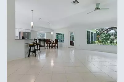 17037 SE 76th Creekside Circle, The Villages, FL 32162 - Photo 7