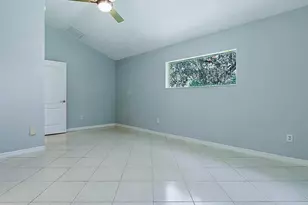 17037 SE 76th Creekside Cir, The Villages, FL 32162 - Photo 25