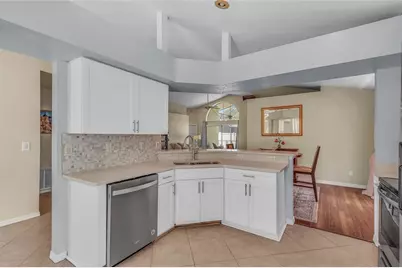 1906 Chathamoor Drive, Orlando, FL 32835 - Photo 5