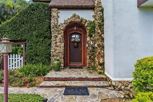 9233 Silver Lake Dr, Leesburg, FL 34788 - Photo 11