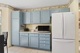 17860 SE 89th Natchez Ave, The Villages, FL 32162 - Photo 7