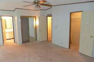 432 Santa Fe Road E, Tavares, FL 32778 - Photo 17