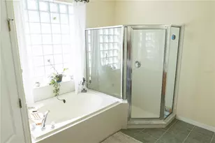 26620 Shoregrass Dr, Wesley Chapel, FL 33544 - Photo 23