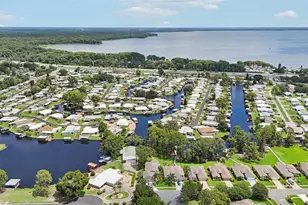 2512 Baywater Rd, Tavares, FL 32778 - Photo 49