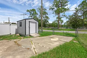 1025 Capella Dr, Tavares, FL 32778 - Photo 35