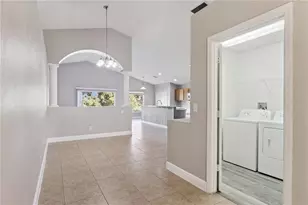 1055 Bluegrass Dr, Groveland, FL 34736 - Photo 9